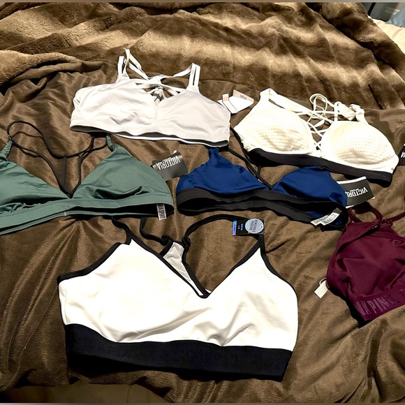 Sport Bras - Picture 1 of 5